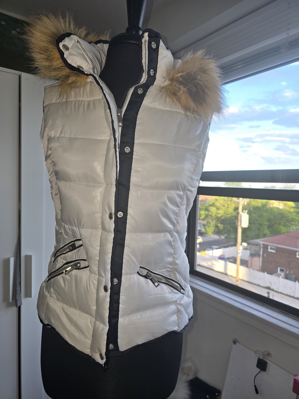 Women’s White Quilted Puffer Vest with Faux Fur Hood
